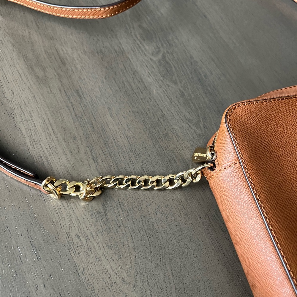 Michael Kors Ginny Cross body shoulder bag Like New! - Picture 4 of 7